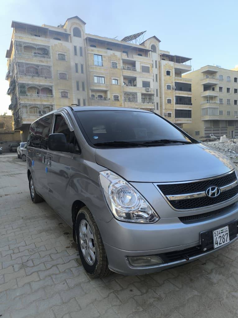 هيونداي ستاريكس 2011 - صورة 3