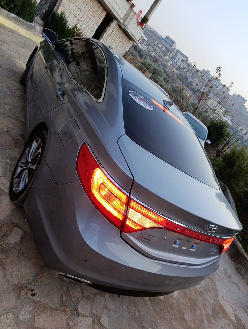 هيونداي ازيرا 2015 - صورة 2