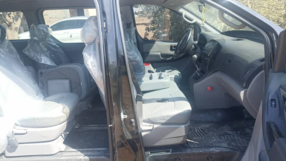 هيونداي ستاركس 2014 - صورة 5