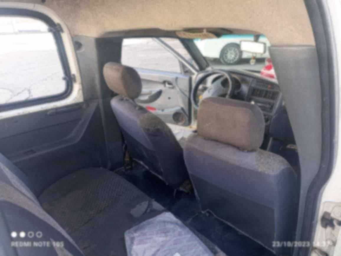 يوجين مكب أب و تكسي 2005 - صورة 4