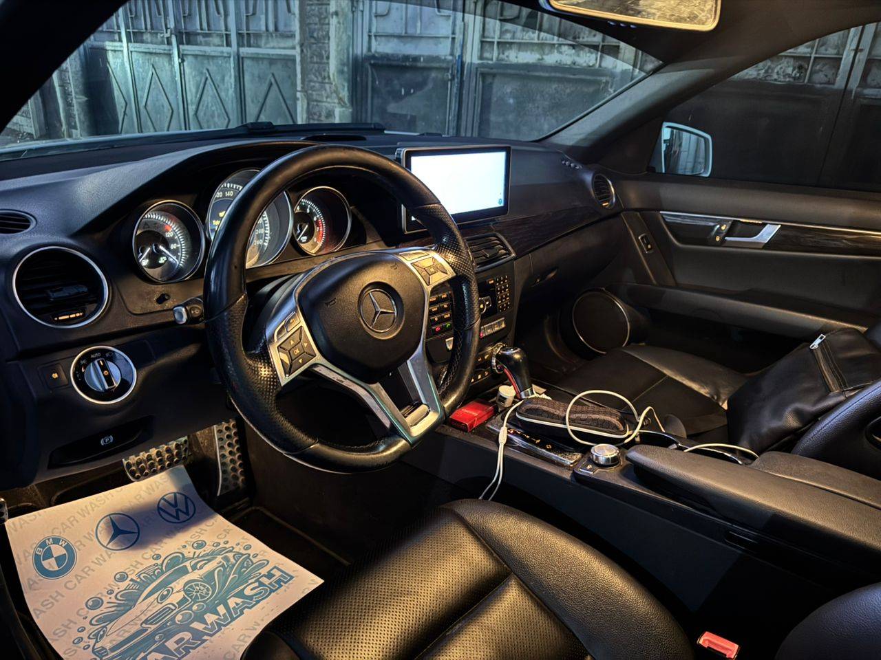 مرسيدس C300 2014 - صورة 4