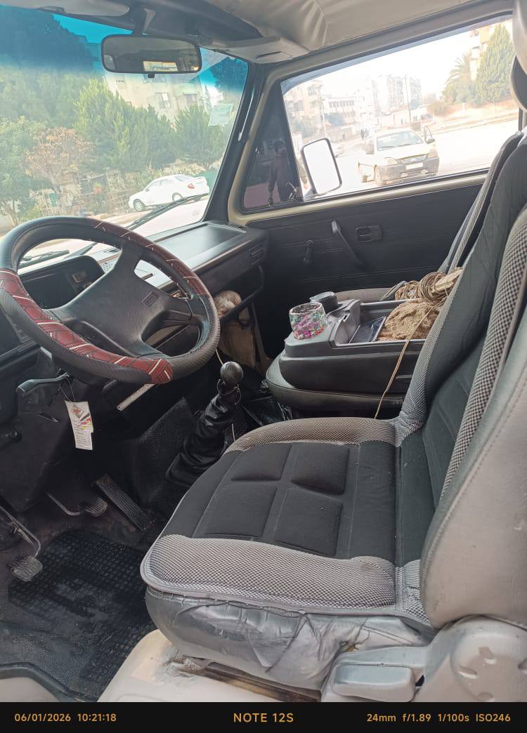 فوكس فاكن ركاب 1982 - صورة 1