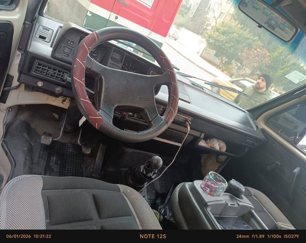 فوكس فاكن ركاب 1982 - صورة 4