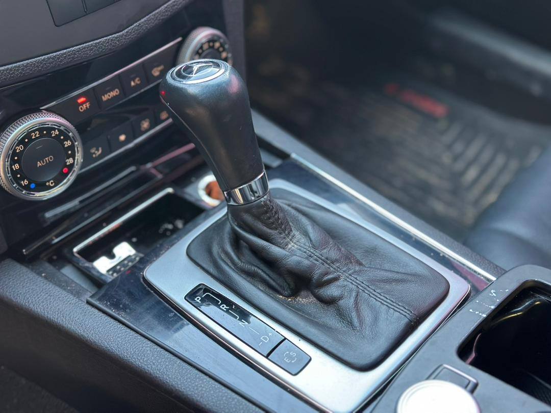 مرسيدس C200 2011 - صورة 4