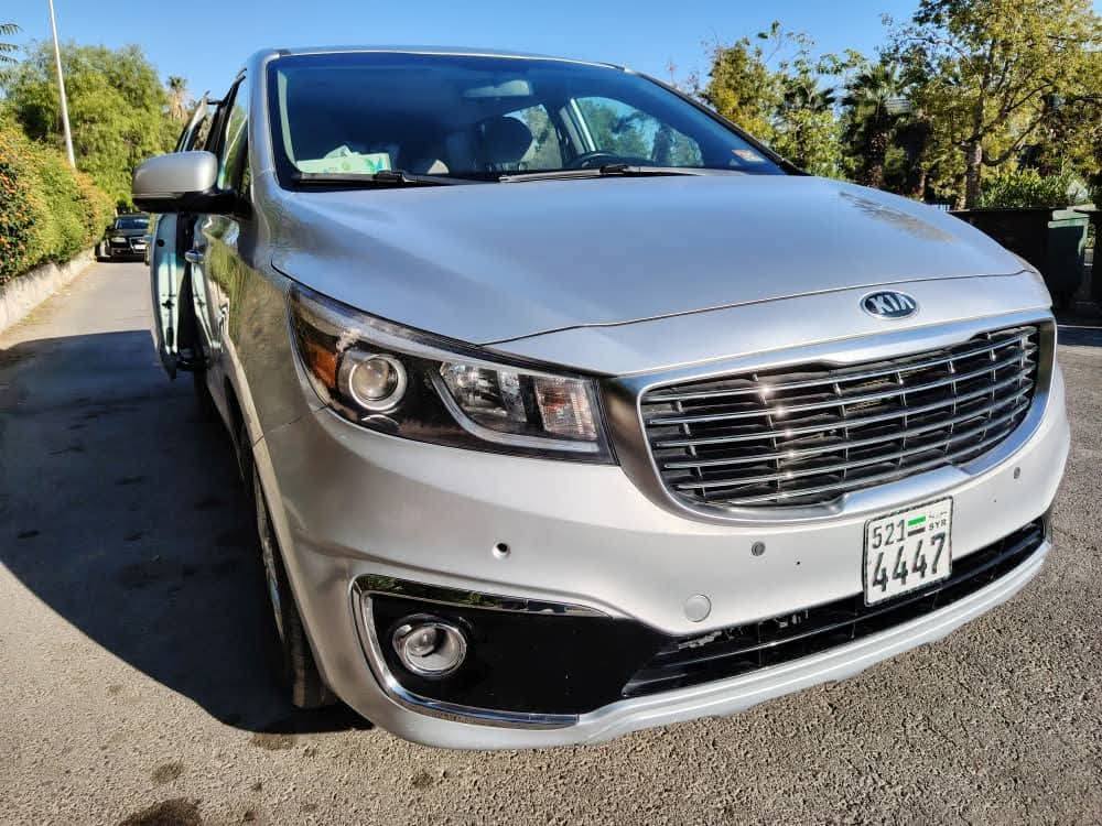 كيا سيدونا 2017 - صورة 2