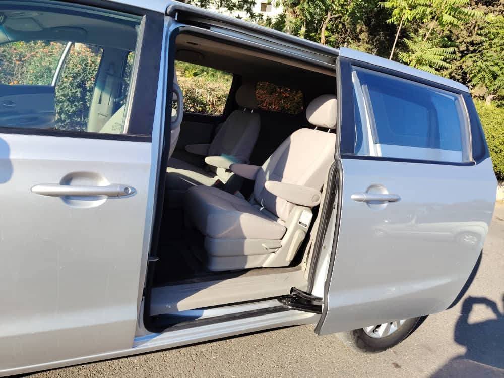 كيا سيدونا 2017 - صورة 4