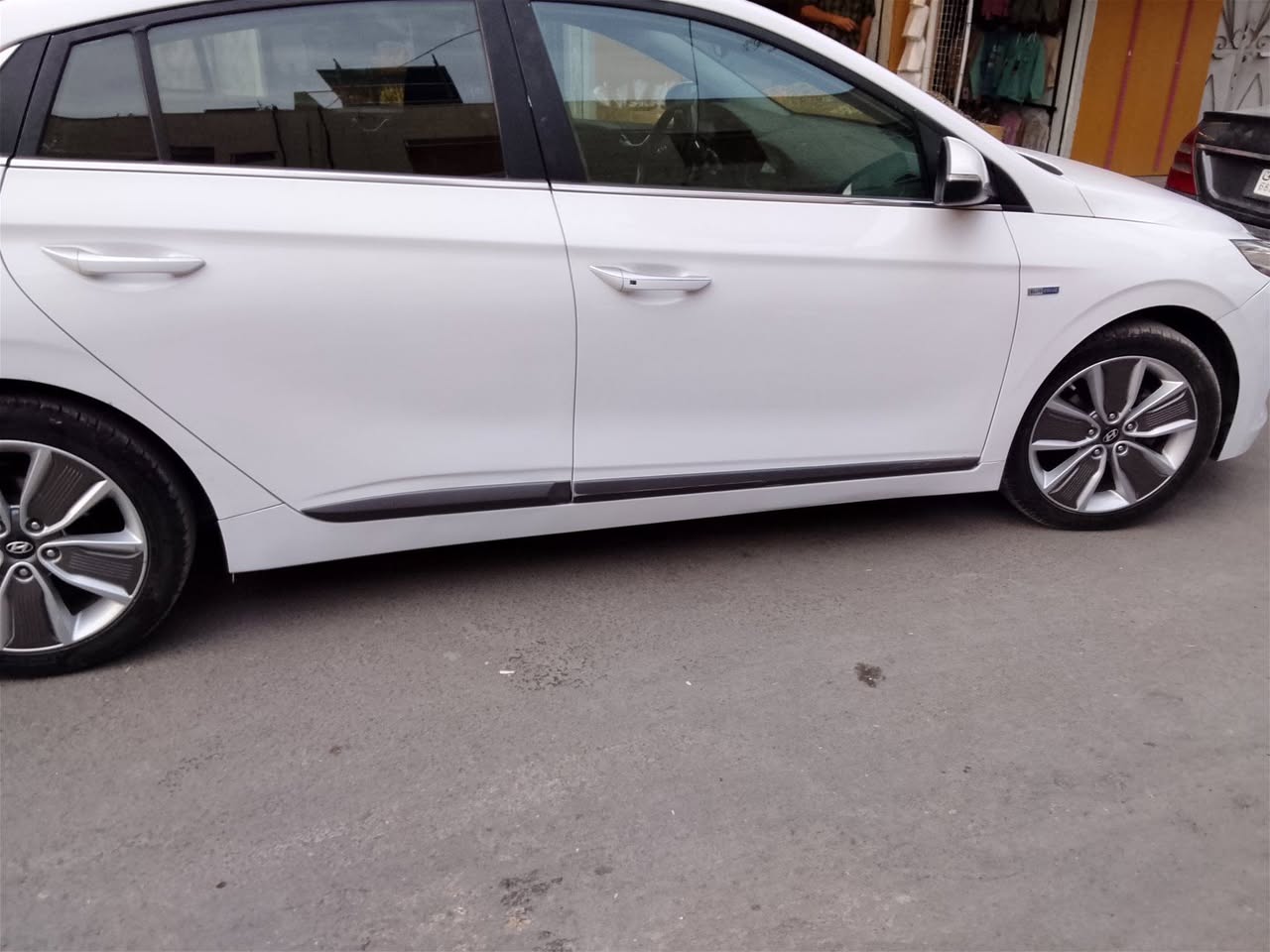 هيونداي ايونيك 2017 - صورة 1