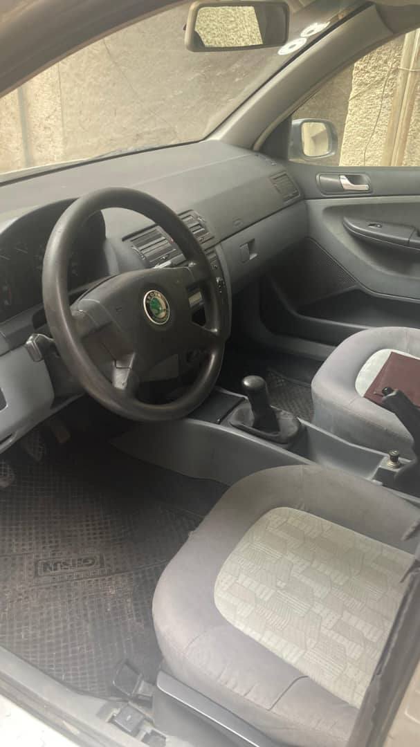 سكودا فابيا 2002 - صورة 4