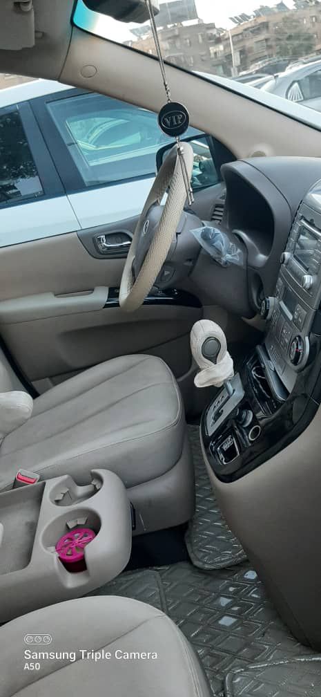 كيا سيدونا 2014 - صورة 3