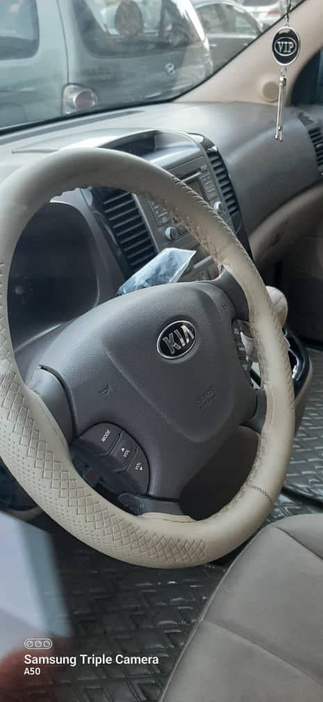 كيا سيدونا 2014 - صورة 4