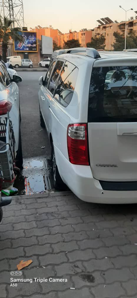 كيا سيدونا 2014 - صورة 5