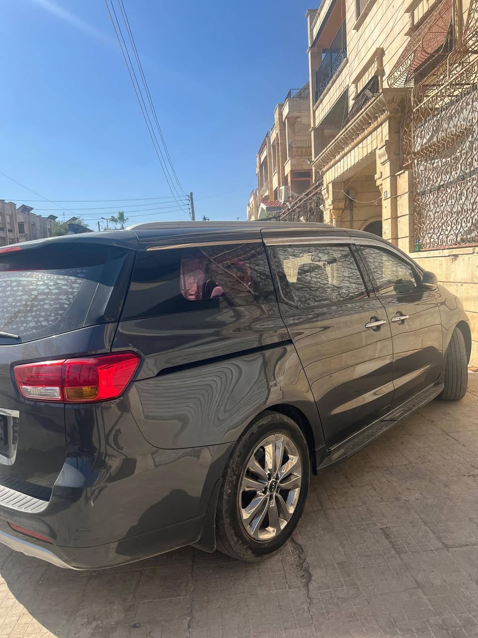 كيا كرنفال 2016 - صورة 3