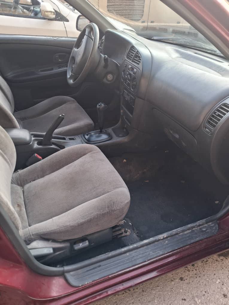 ميتسوبيشي لانسر 1998 - صورة 1