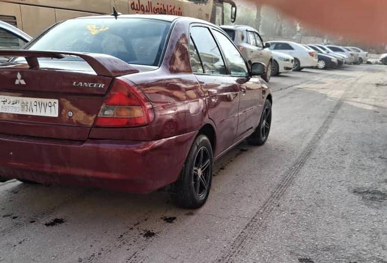 ميتسوبيشي لانسر 1998 - صورة 4