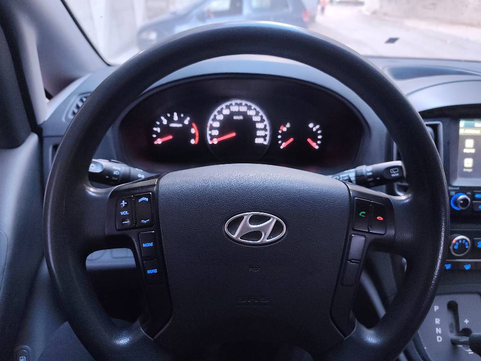 هيونداي فان H1 جراند ستاريكس 2017 - صورة 3