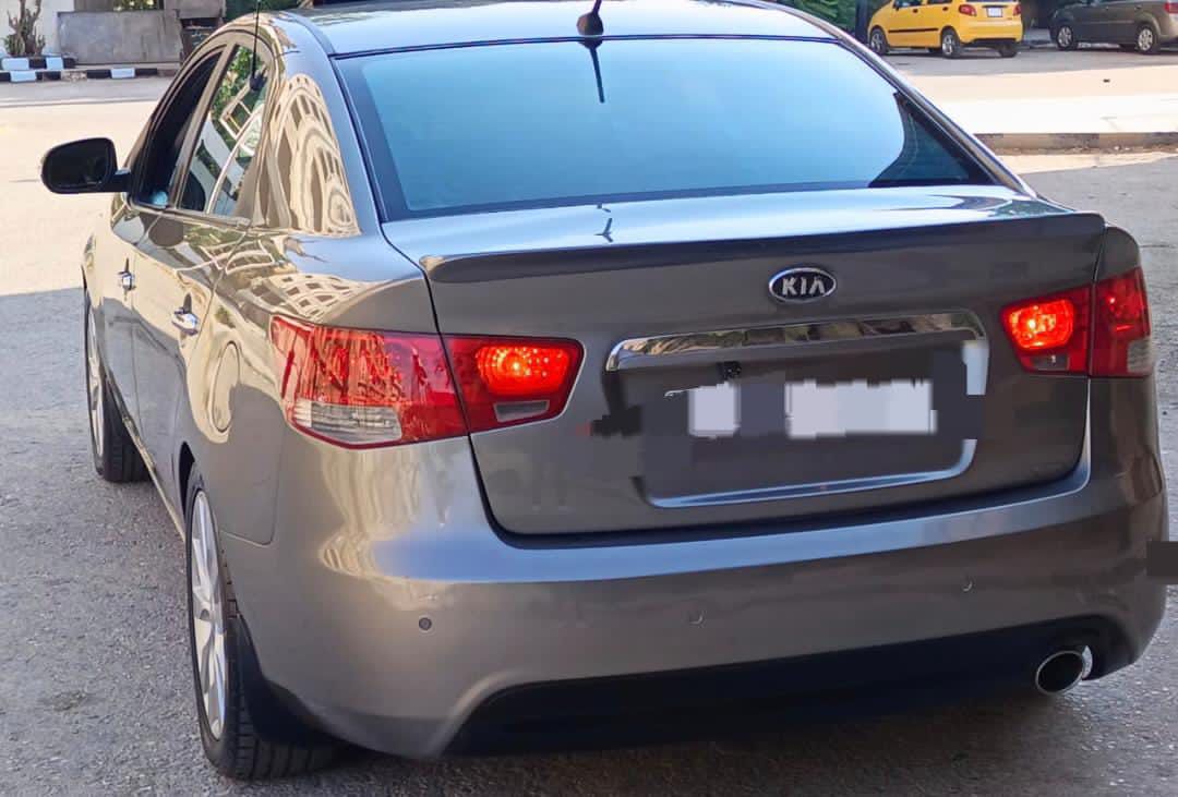 كيا فورتي 2011