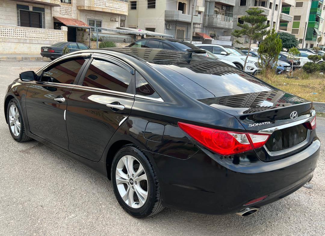 هيونداي سوناتا 2011 - صورة 1