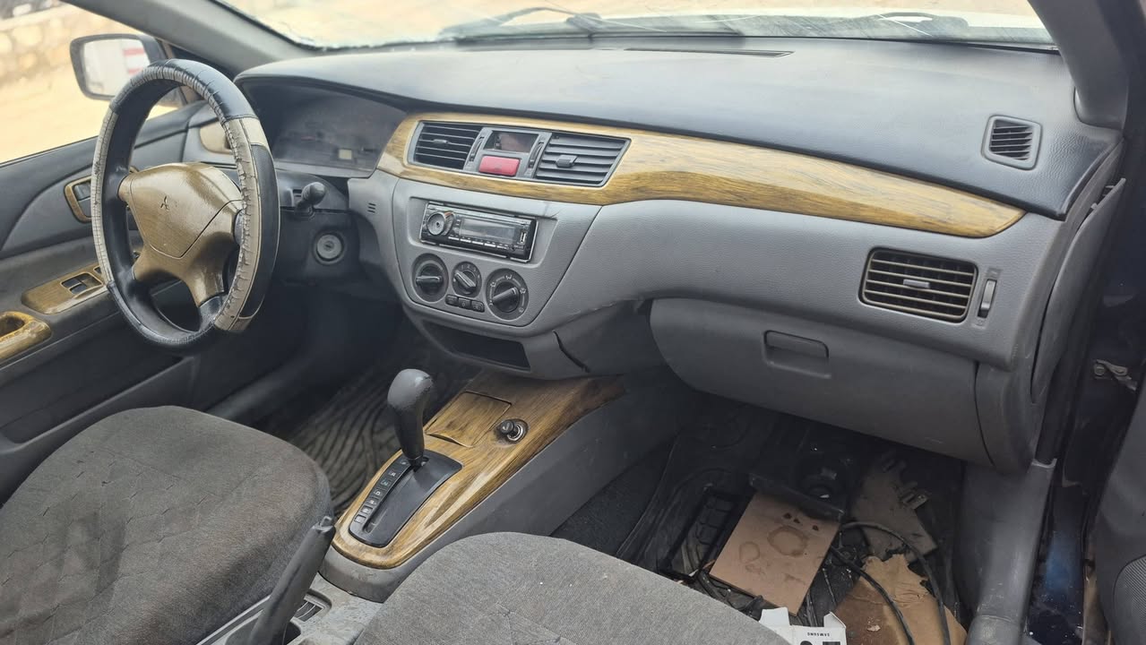 متسوبيشي لانسر 2006 - صورة 2