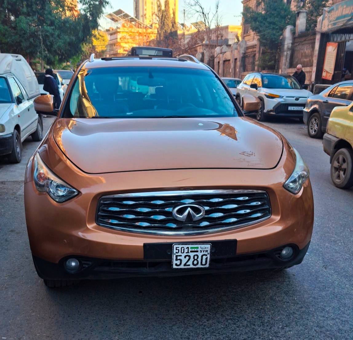 انفنتي FX35 2011 - صورة 1