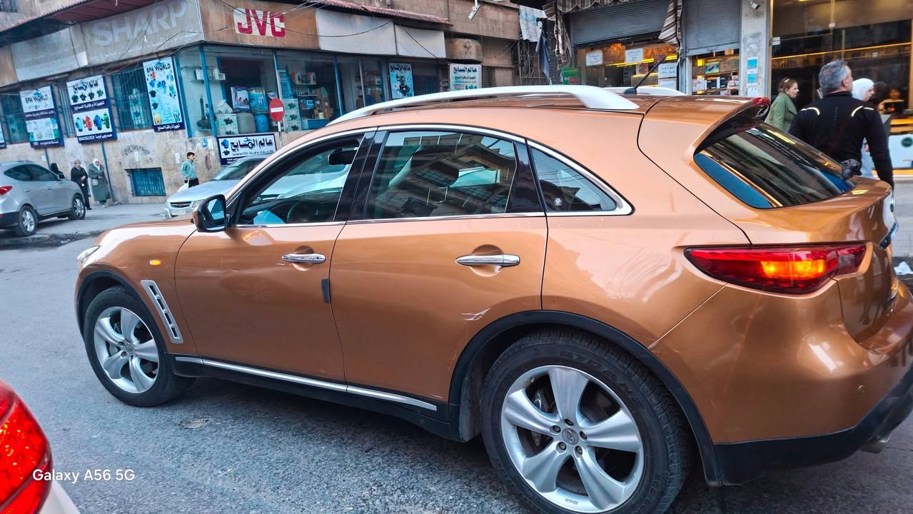 انفنتي FX35 2011 - صورة 3