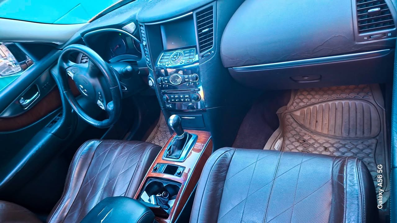 انفنتي FX35 2011 - صورة 5