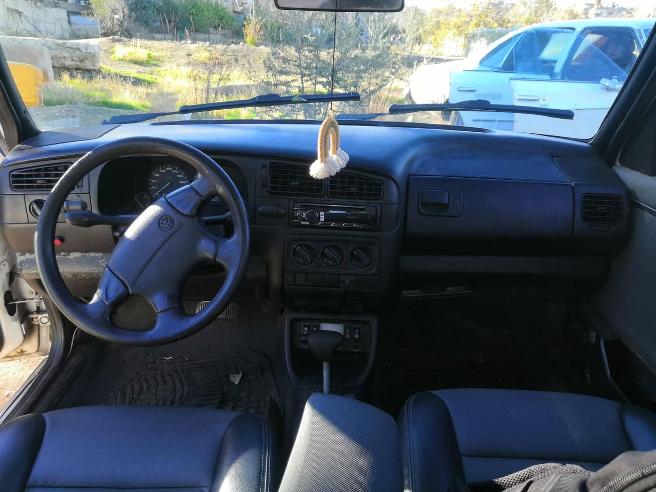 فولكس فاجن جيتا 1992 - صورة 3