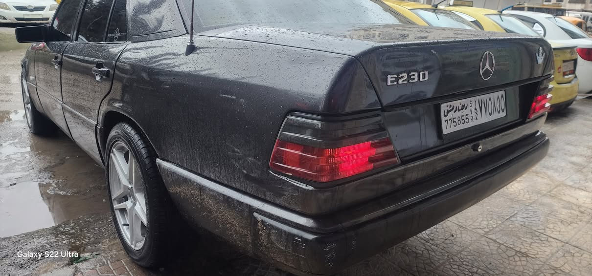 مرسيدس E230 1987 - صورة 4