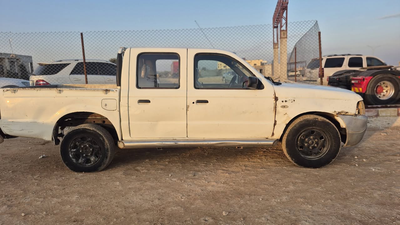 فورد بيكاب 2005 - صورة 1