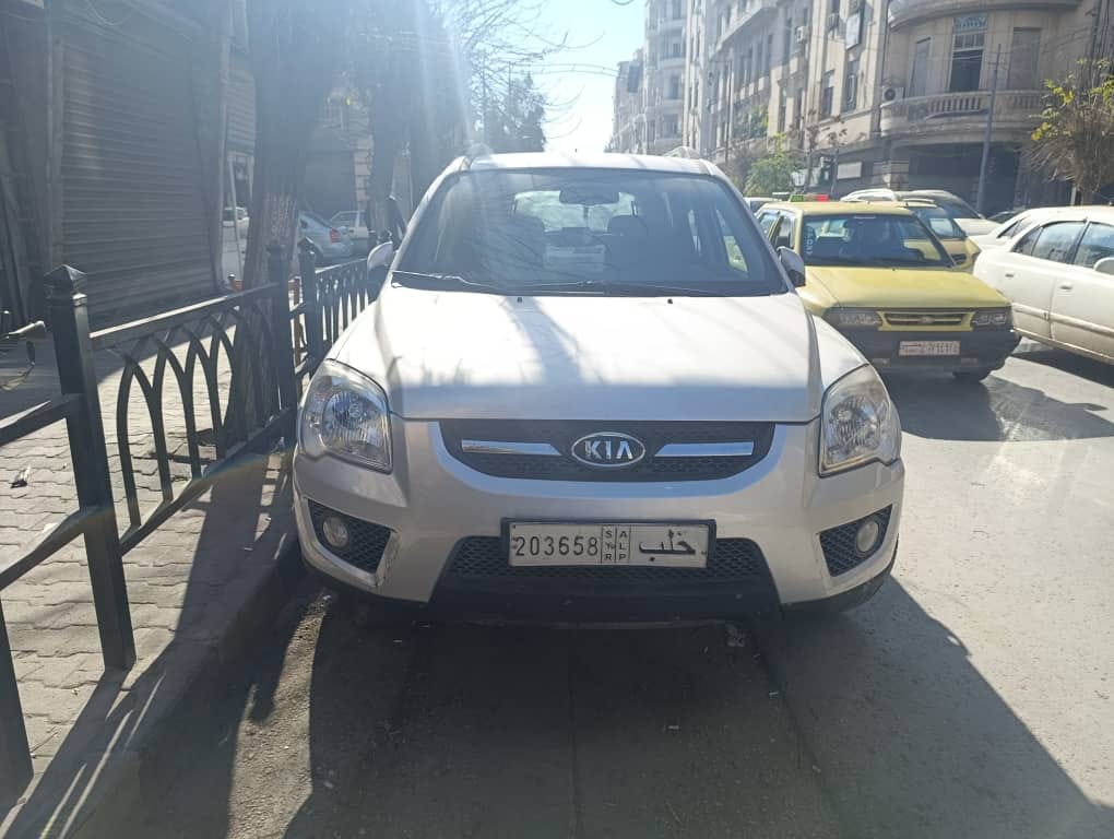 كيا سبورتاج دمعة 2010 - صورة 1