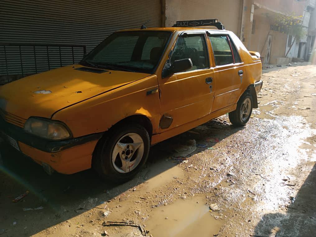 رينو ميغان 2005 - صورة 4