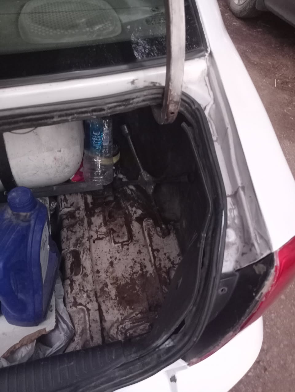 هيونداي اكسنت 2010 - صورة 4