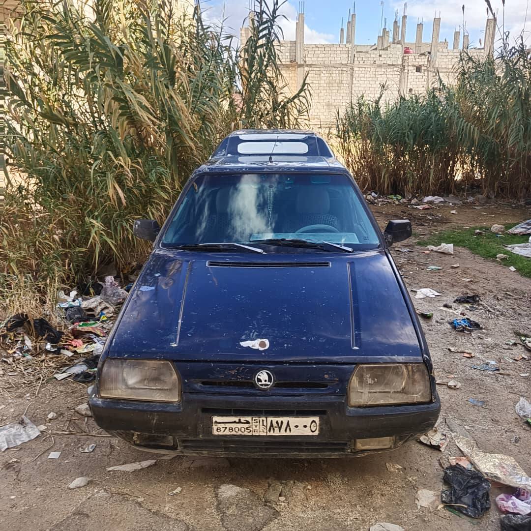 سكودا فورمان 1995 - صورة 4