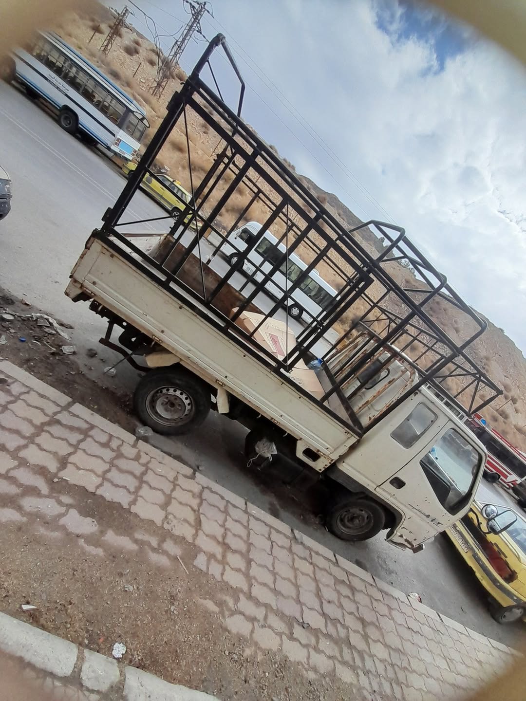 جي ام سي بيكب 2008