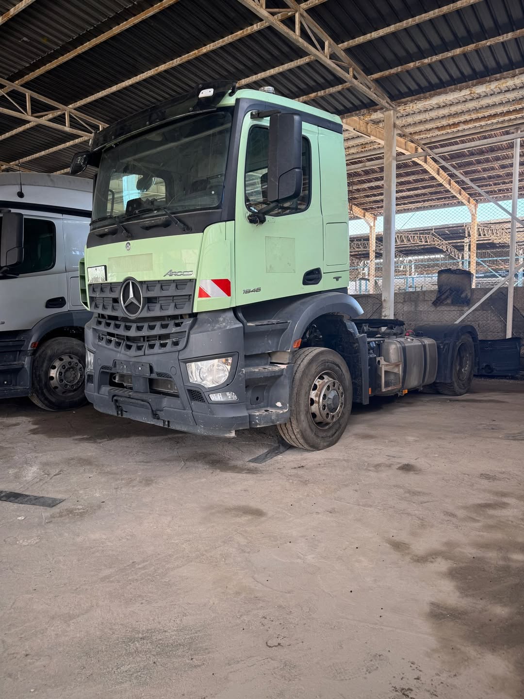 مرسيدس بنز أكتروس 2017