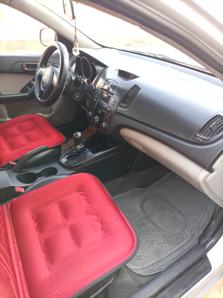 كيا فورتي 2009 - صورة 3