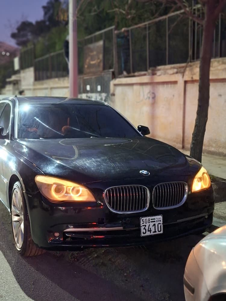 بي إم دبليو 730 2010