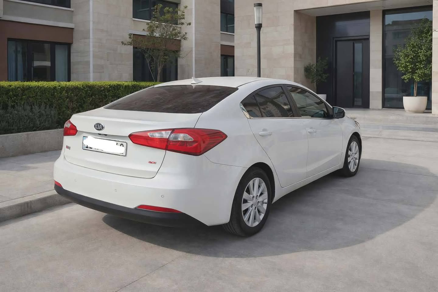 كيا فورتي (K3) 2013 - صورة 1