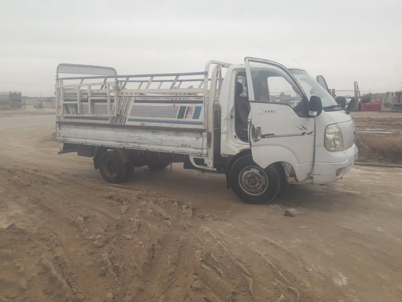 كيا 4000 2006 - صورة 3