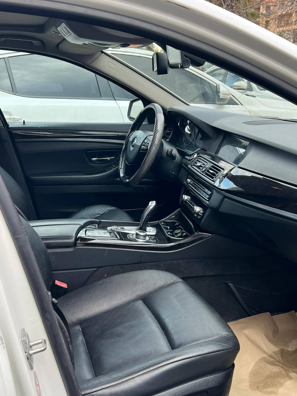 BMW 520 2010 - صورة 3