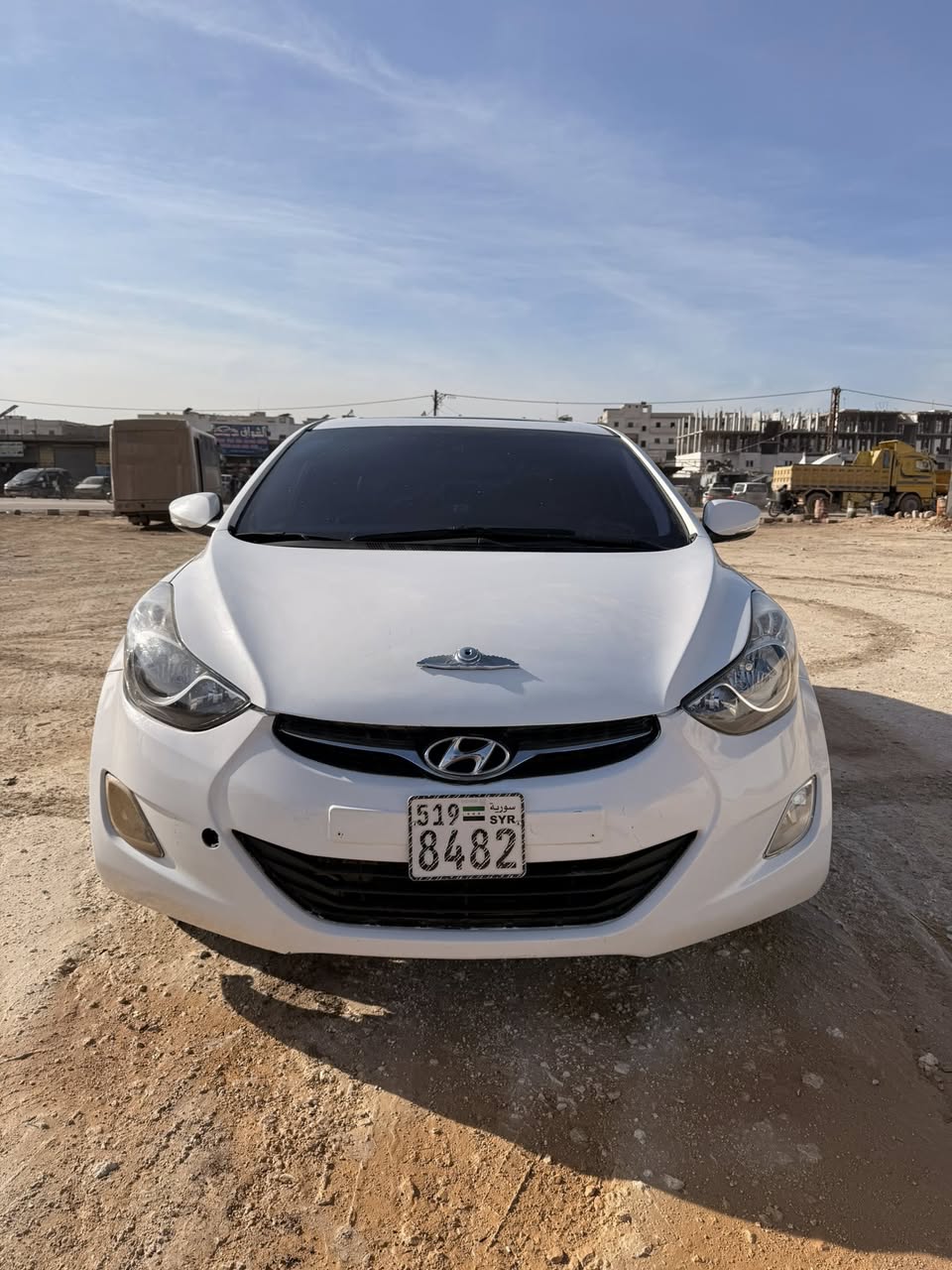 هيونداي افانتي 2012 - صورة 5