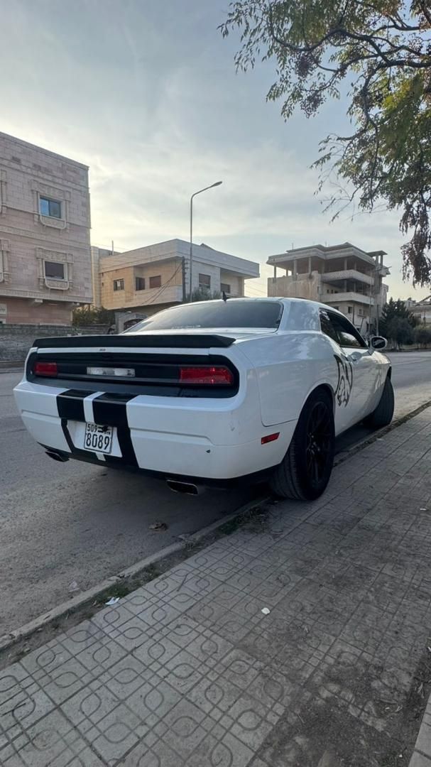 دودج تشالنجر 2012