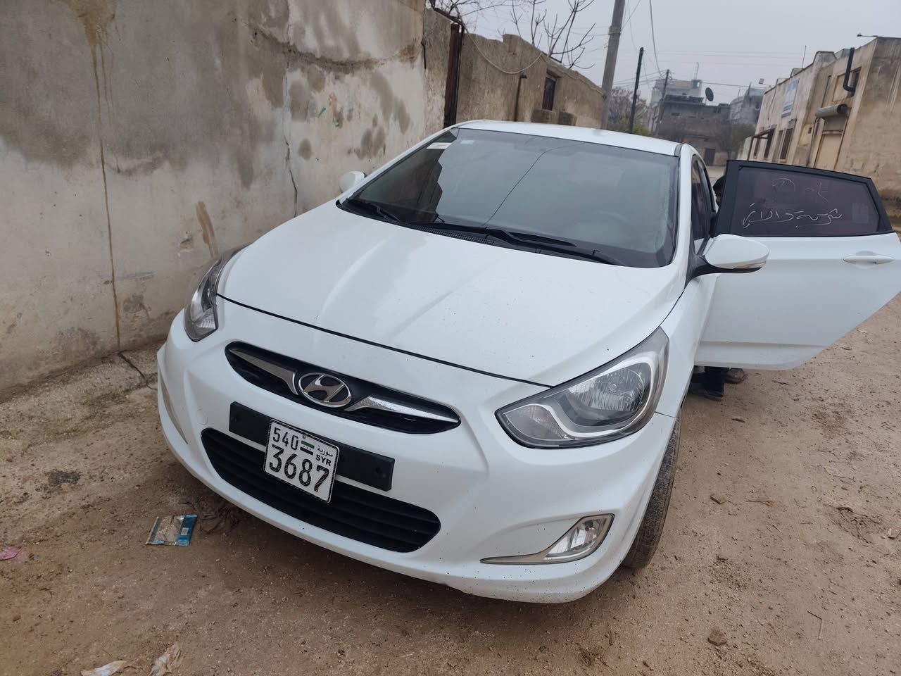 هيونداي اكسنت 2011 - صورة 1