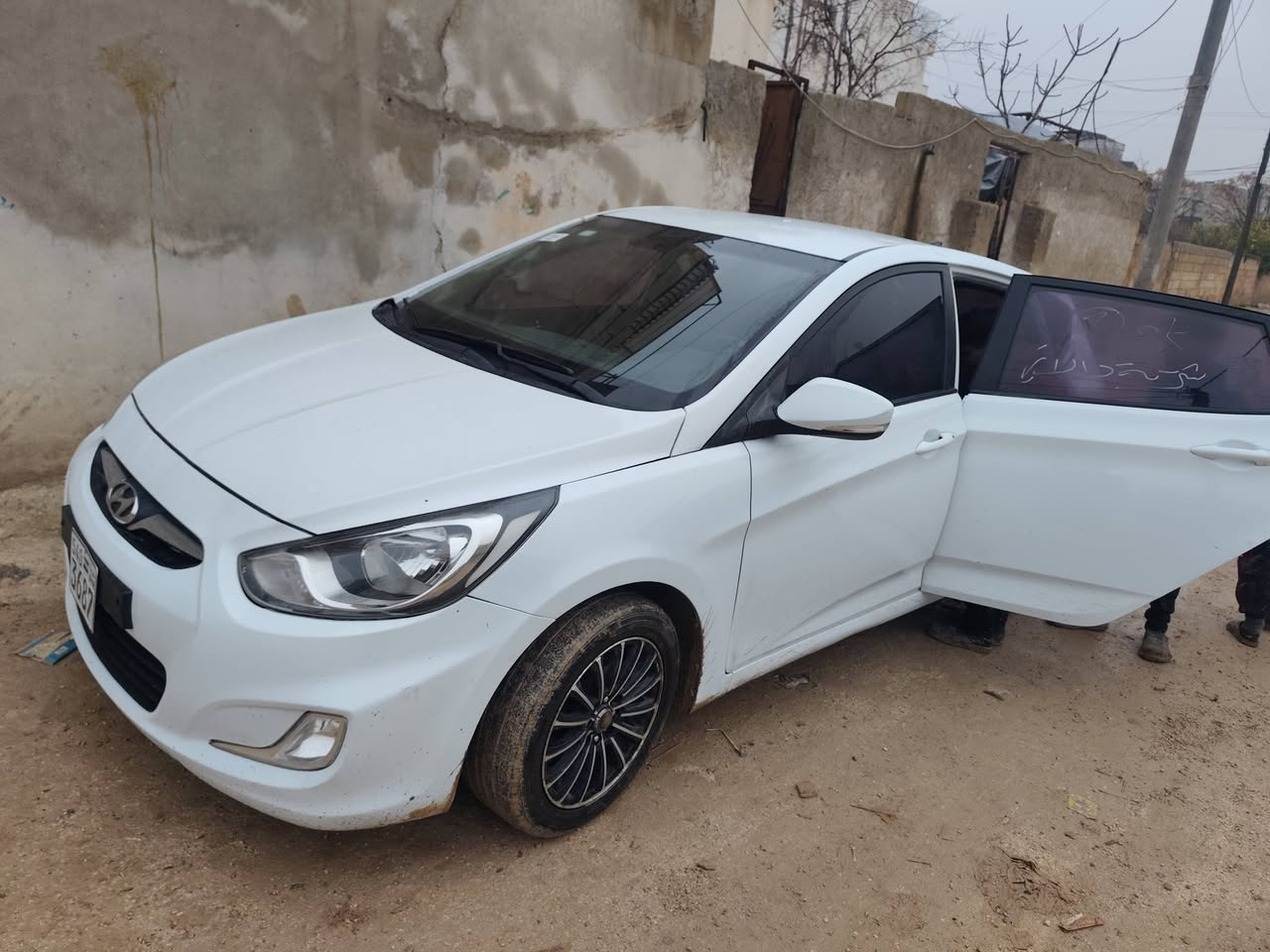 هيونداي اكسنت 2011 - صورة 2