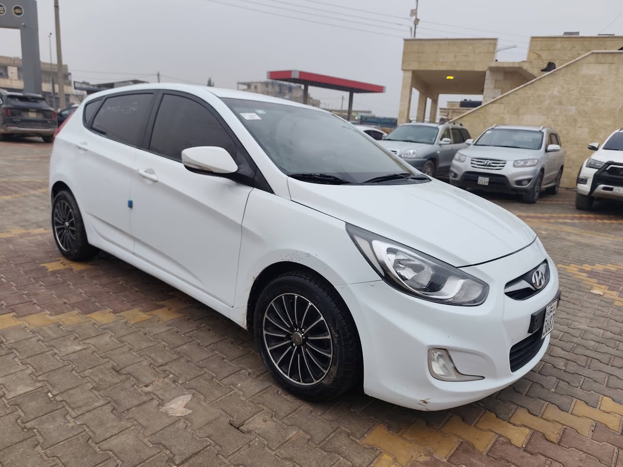 هيونداي اكسنت 2011 - صورة 5