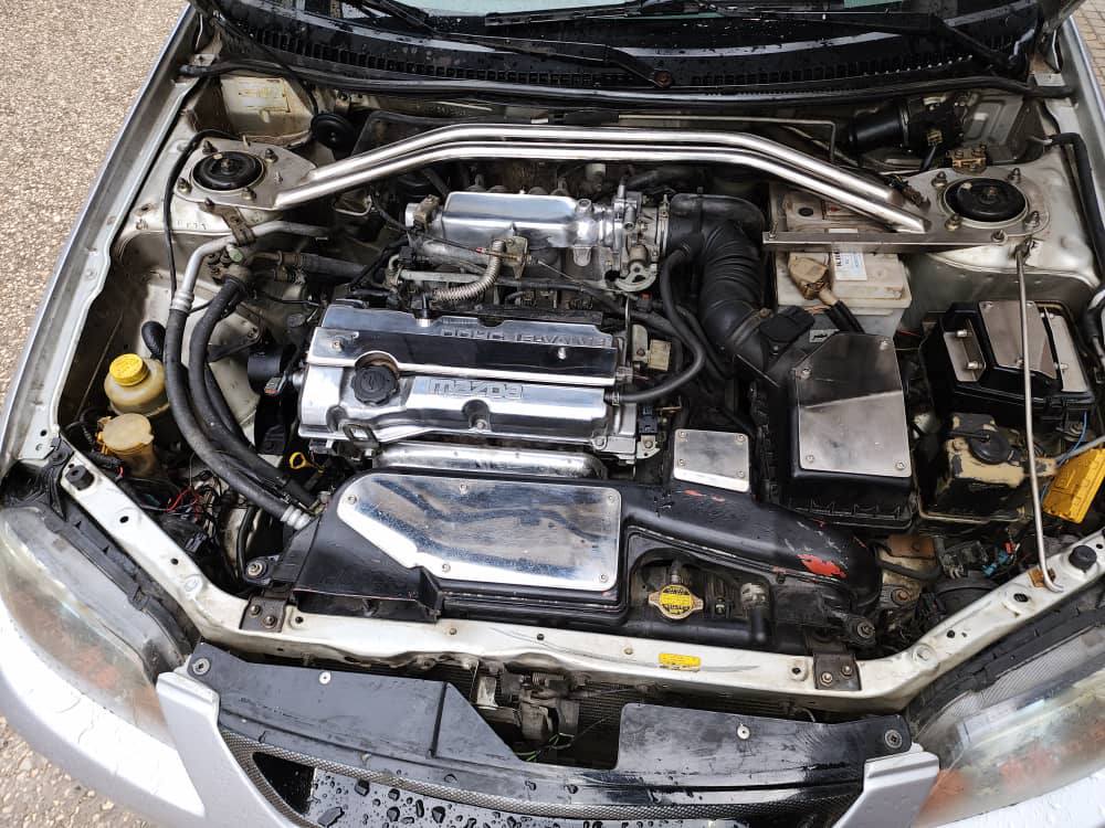 ماذدا 323 2003 - صورة 3