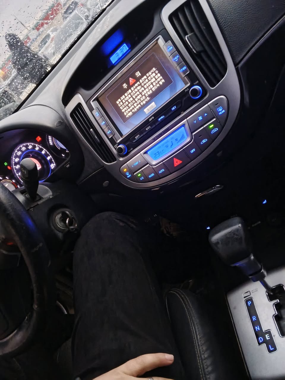 هيونداي افانتي 2011 - صورة 2