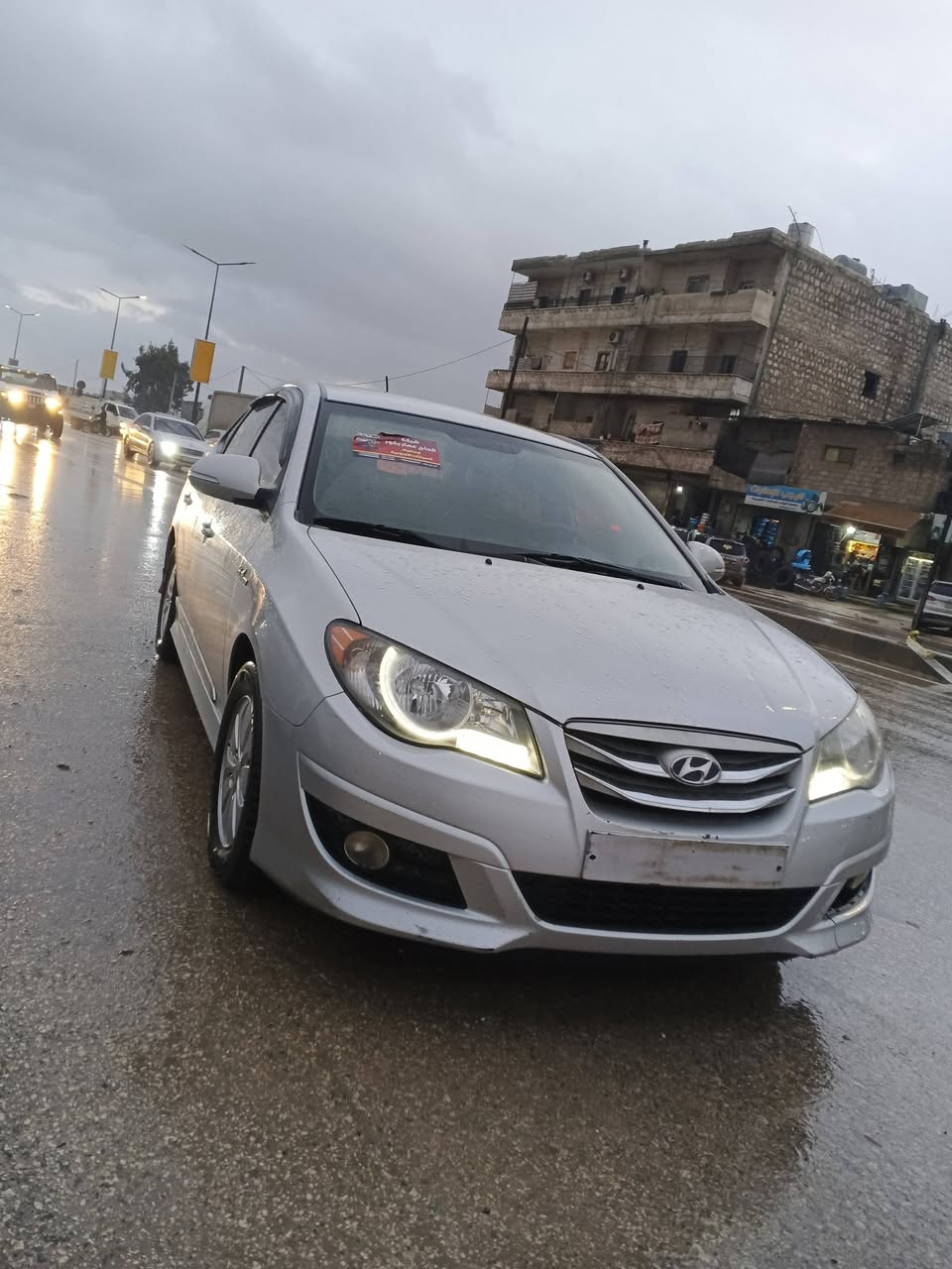 هيونداي افانتي 2011 - صورة 4