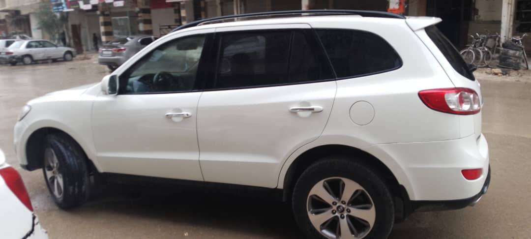 هيونداي سنتافيه 2012 - صورة 1