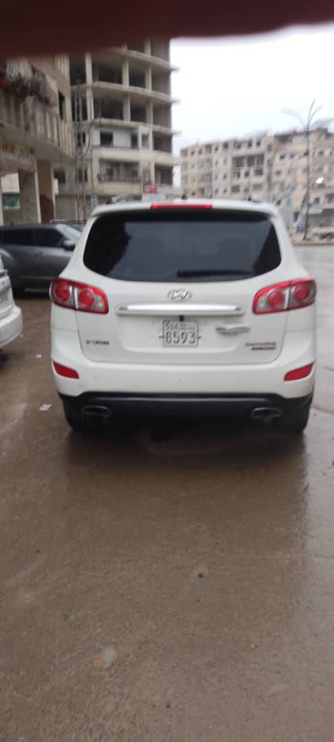 هيونداي سنتافيه 2012 - صورة 2