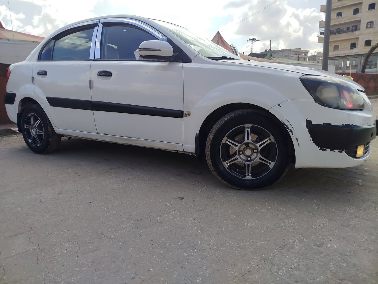 كيا ريو 2009 - صورة 3